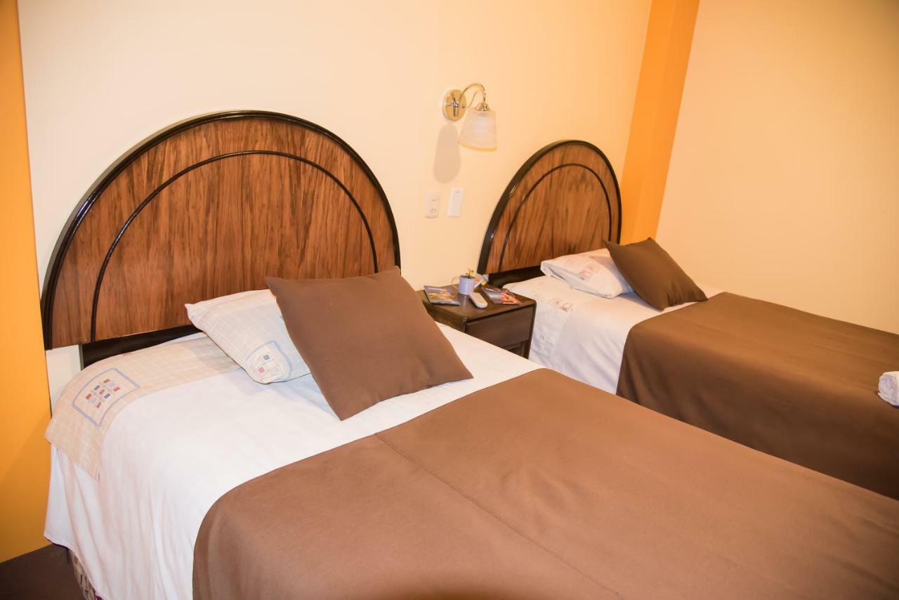 Hostal Milagros Inn - Samary Inn ปูโน ภายนอก รูปภาพ