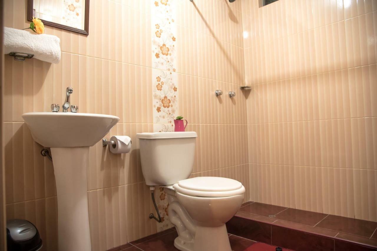 Hostal Milagros Inn - Samary Inn ปูโน ภายนอก รูปภาพ